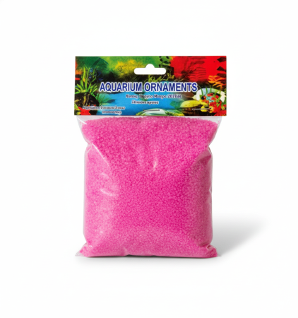 Στοίβα από Ζωηρό Ροζ διακοσμητική χρωματιστή άμμο σε λευκό φόντο