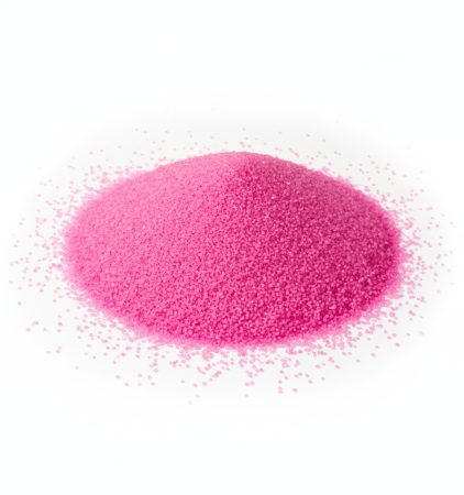 Στοίβα από Ζωηρό Ροζ διακοσμητική χρωματιστή άμμο σε λευκό φόντο