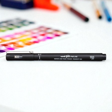 Ανεξίτηλος μαρκαδόρος Pin 0.7mm μαύρο για λεπτή γραφή, σκίτσο και τεχνικό σχέδιο.