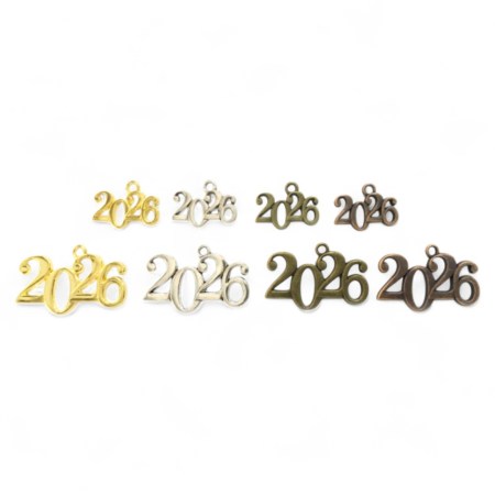 Διακοσμητικό μεταλλικό 2026 μικρό σετ 8 τεμαχίων σε ασημί χρώμα για χειροτεχνίες και scrapbooking.