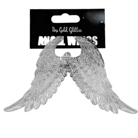 Διαφανή πλαστικά φτερά αγγέλου με γκλίτερ ροζ χρυσού κρεμασμένα σε χριστουγεννιάτικο δέντρο.