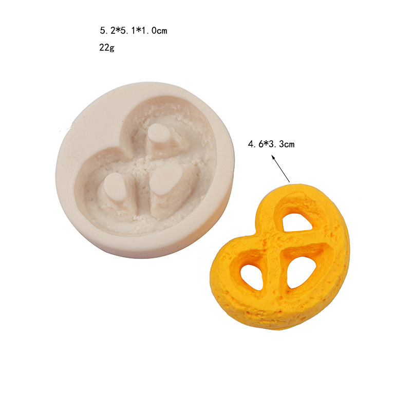 Καλούπι σιλικόνης για δημιουργία Bretchel 5.2x5.1x1.2cm
